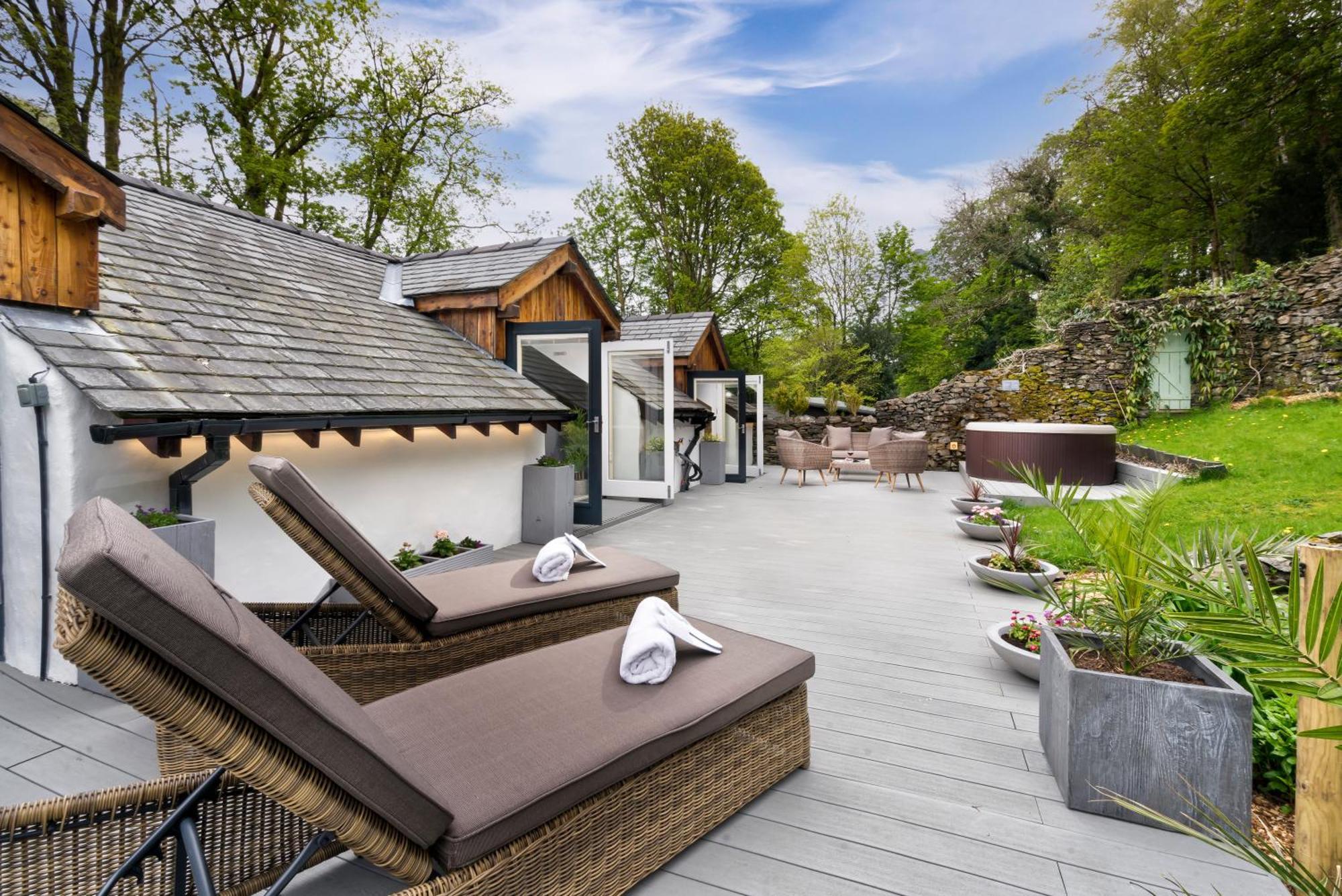 Luxury Hot Tub Cottage - Family & Pet Friendly Winster  Exterior photo