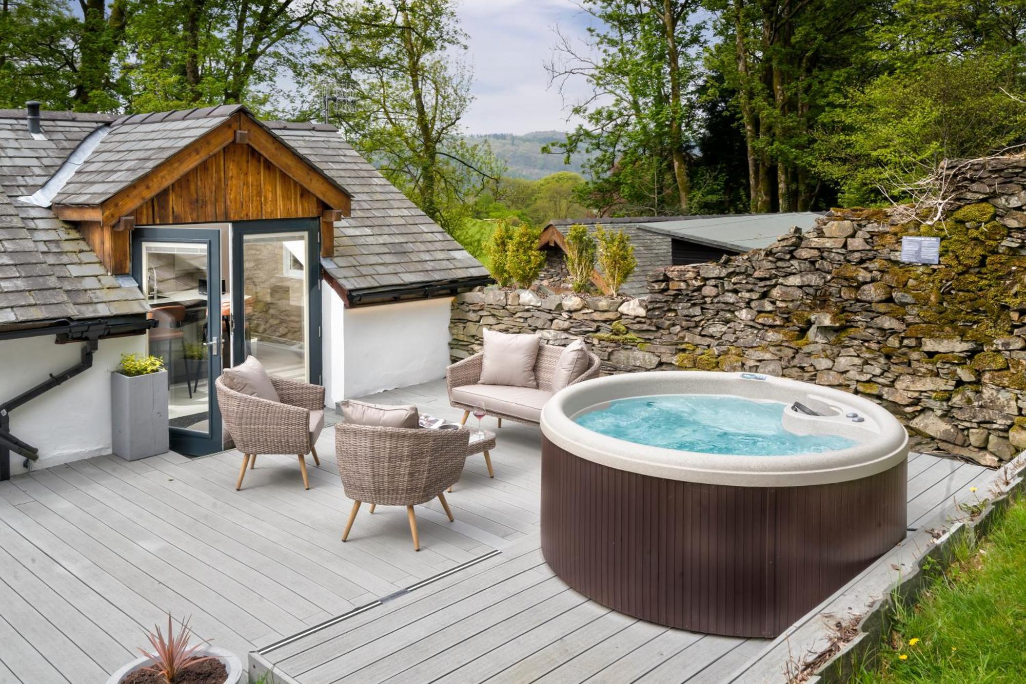 Luxury Hot Tub Cottage - Family & Pet Friendly Winster  Exterior photo