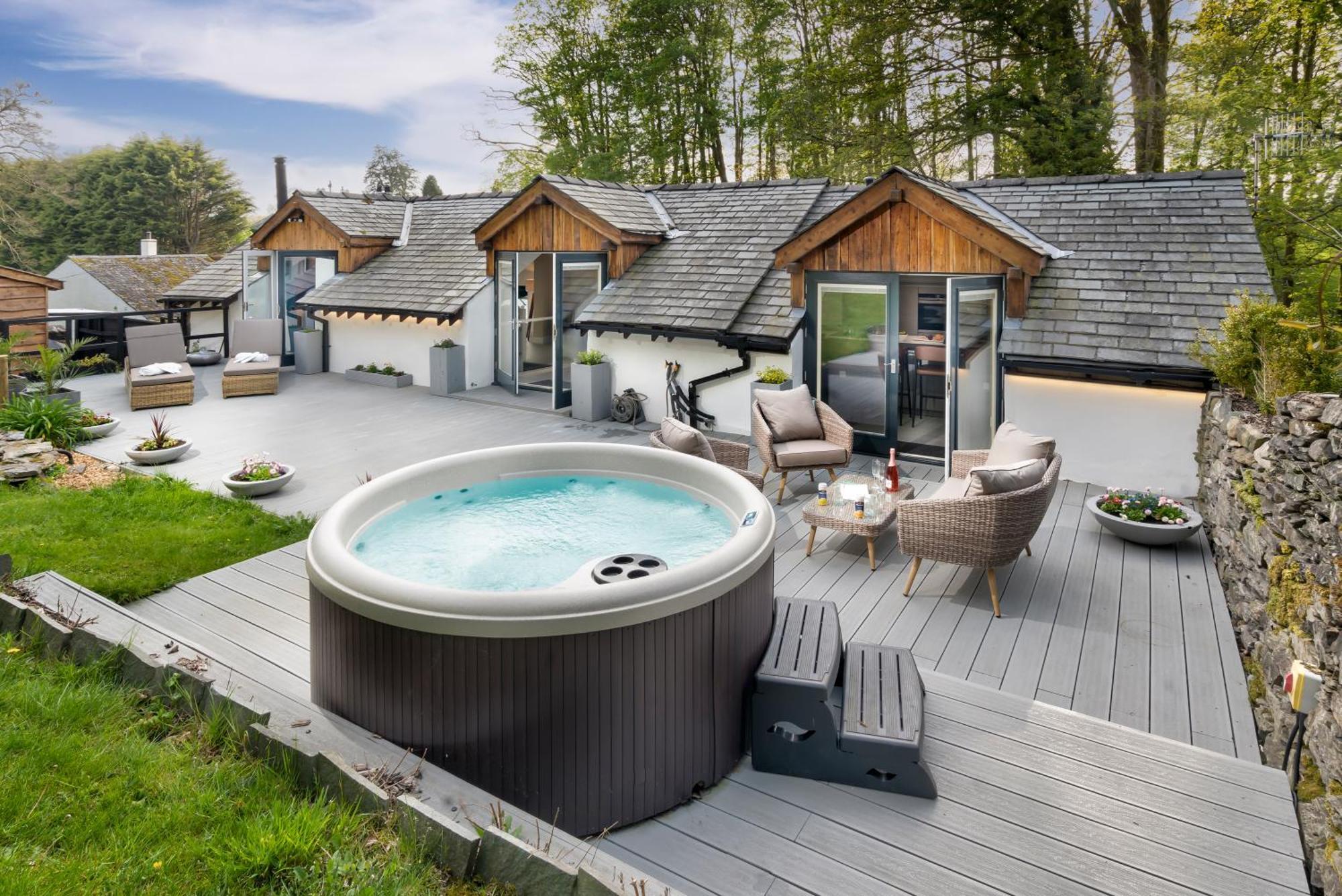 Luxury Hot Tub Cottage - Family & Pet Friendly Winster  Exterior photo